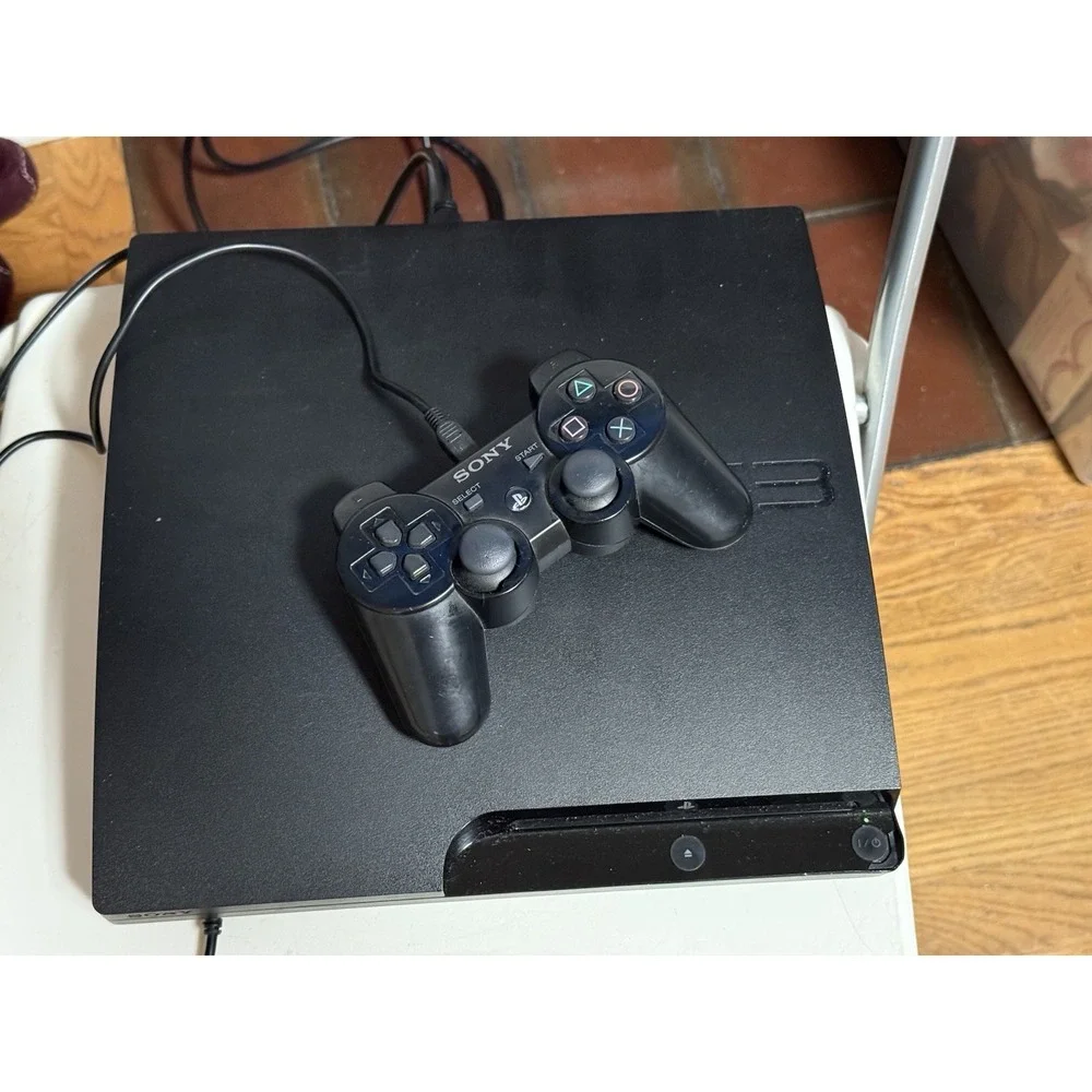 Sony PS3 PlayStation 3 160GB With Cables And Controller , Works Great (read‎ )